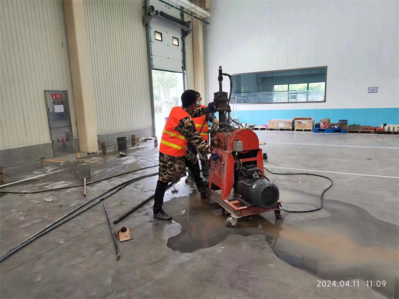 黑龙江厂房地面下沉塌陷注浆加固施工